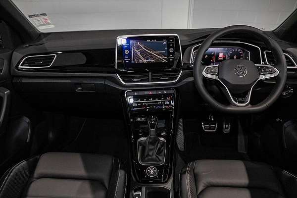 2024 Volkswagen T-Roc 140TSI R-Line D11