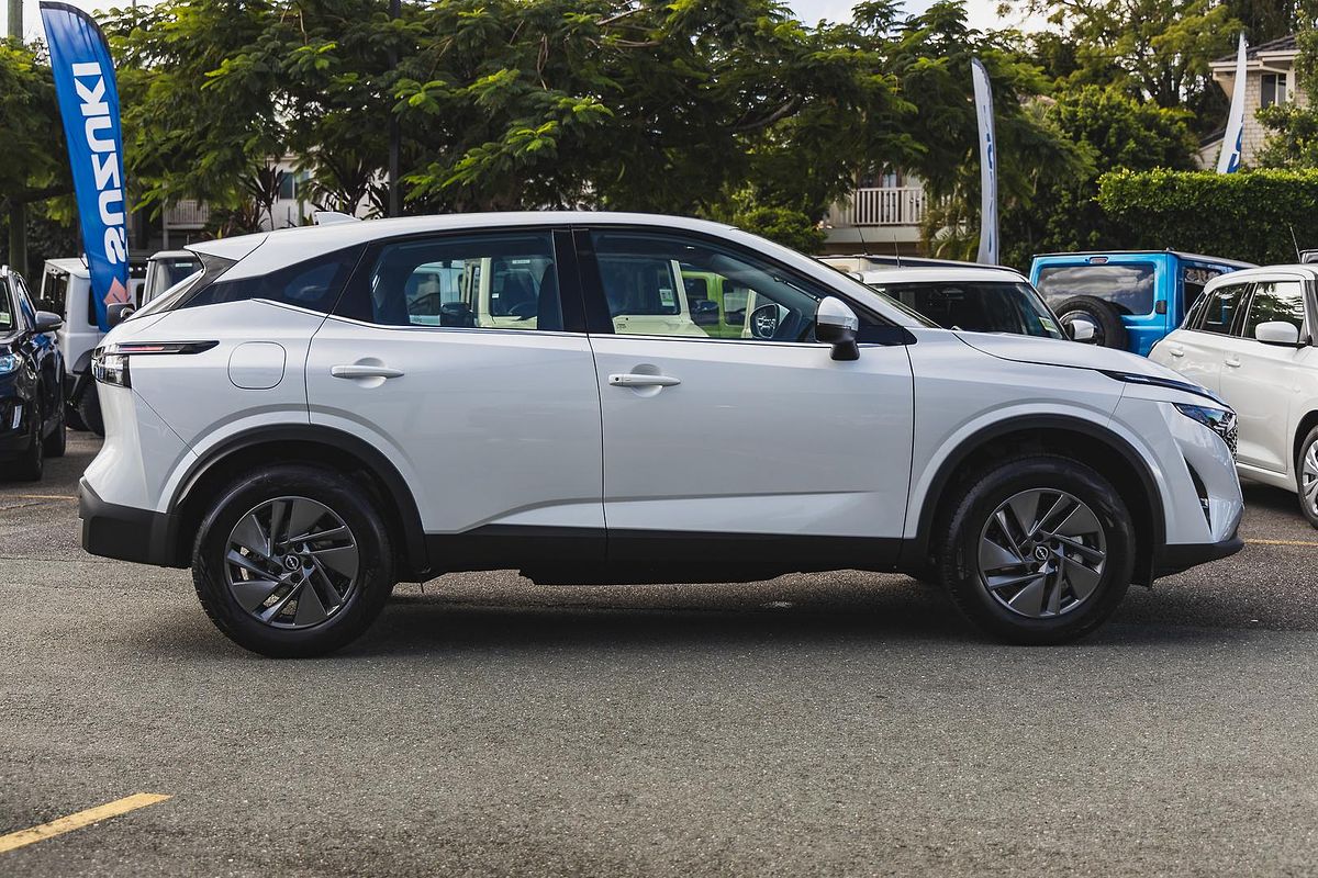 2024 Nissan QASHQAI ST J12