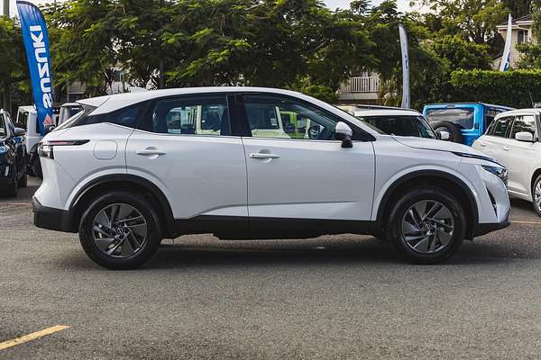 2024 Nissan QASHQAI ST J12