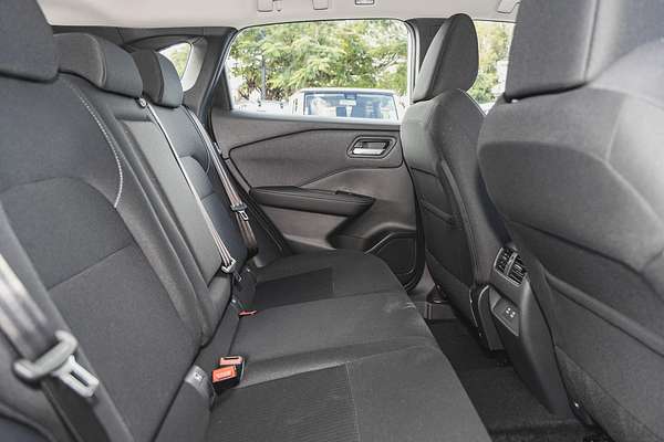 2024 Nissan QASHQAI ST J12