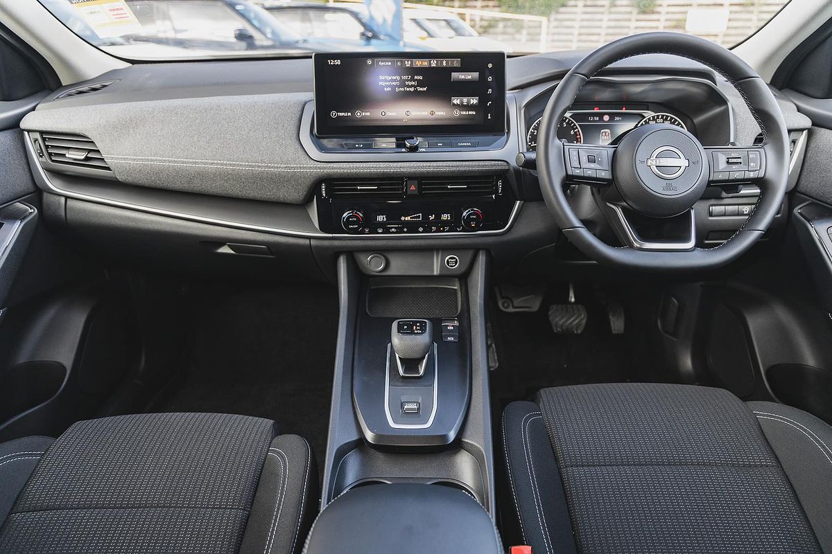 2024 Nissan QASHQAI ST J12