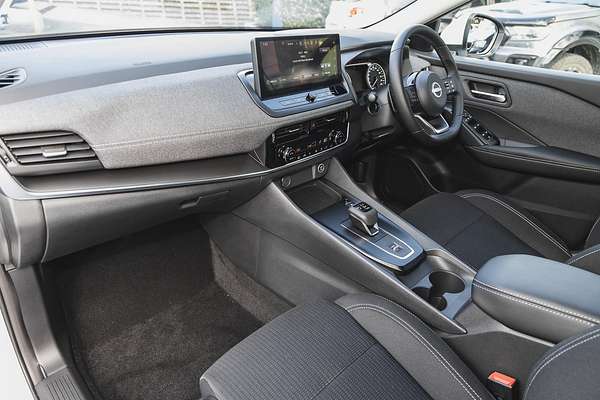 2024 Nissan QASHQAI ST J12