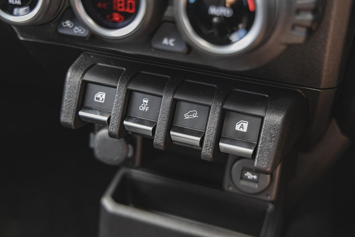 2024 Suzuki Jimny GLX GJ