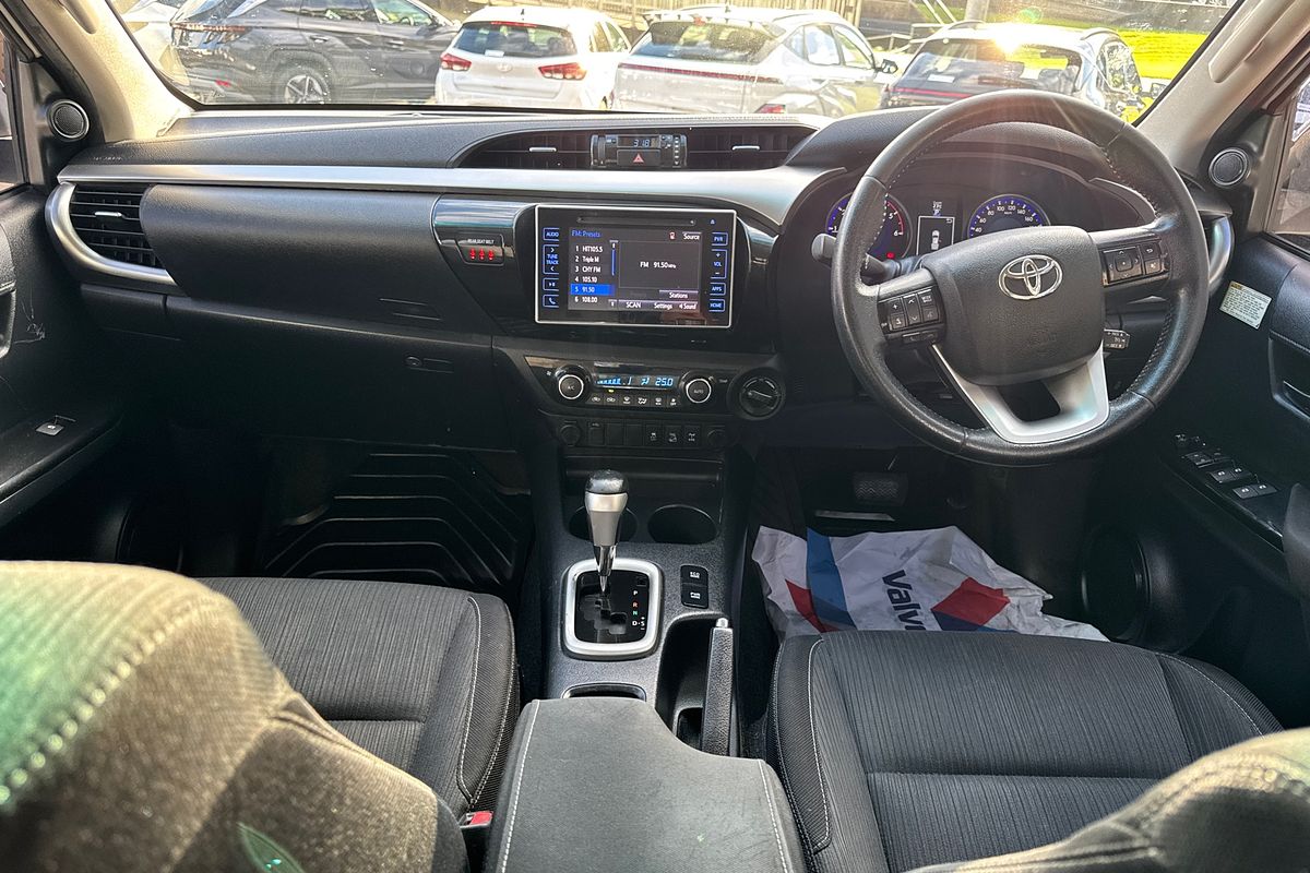2017 Toyota Hilux SR5 GUN126R 4X4