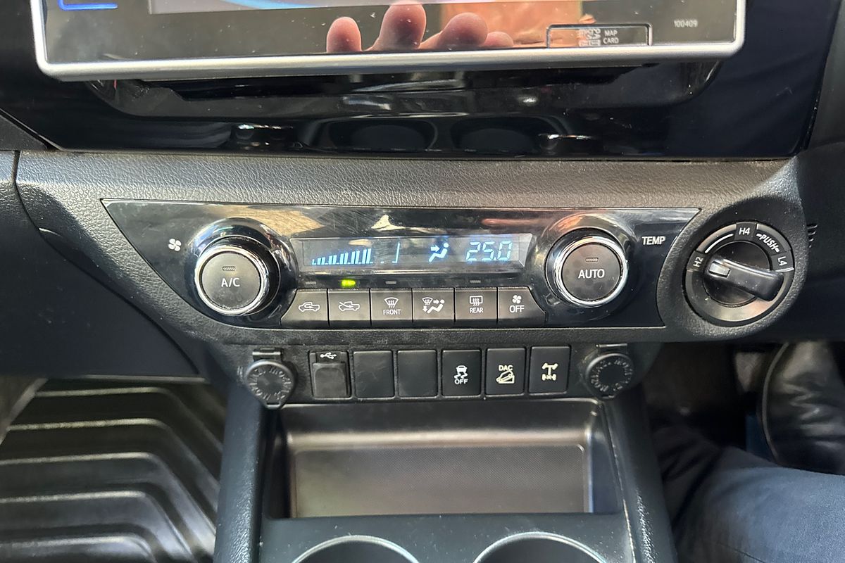 2017 Toyota Hilux SR5 GUN126R 4X4