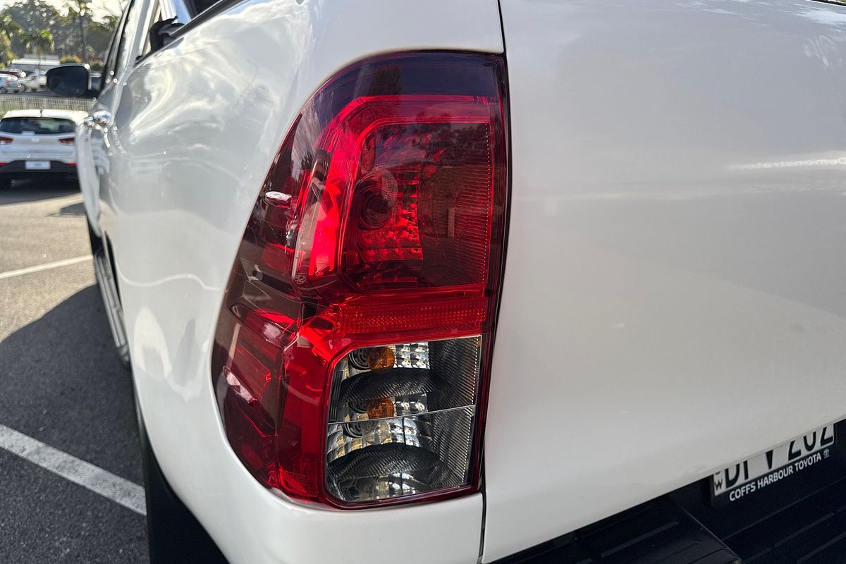 2017 Toyota Hilux SR5 GUN126R 4X4