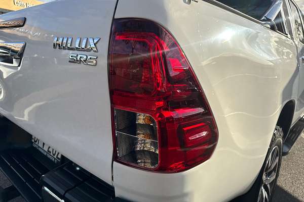 2017 Toyota Hilux SR5 GUN126R 4X4