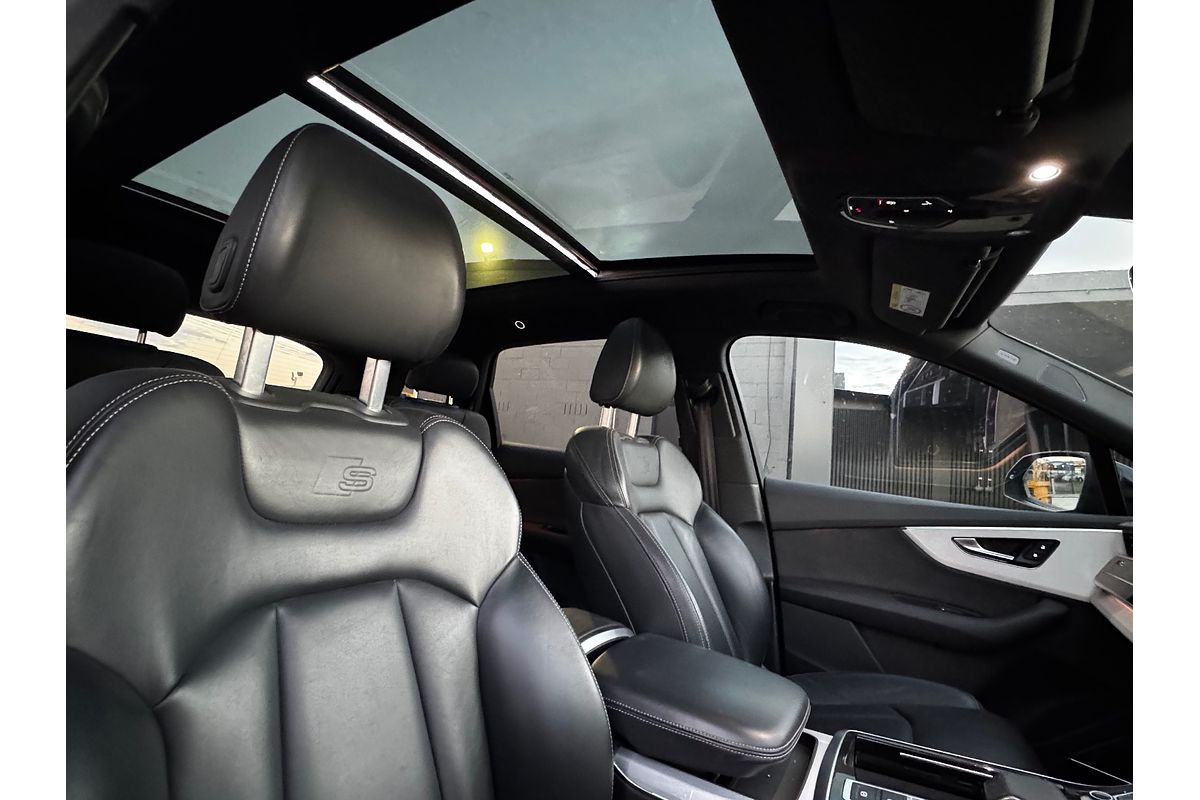 2020 Audi Q7 50 TDI S line 4M