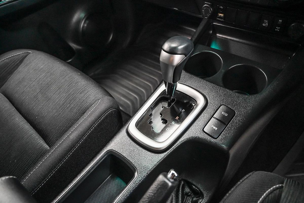 2022 Toyota Hilux SR5 GUN126R 4X4