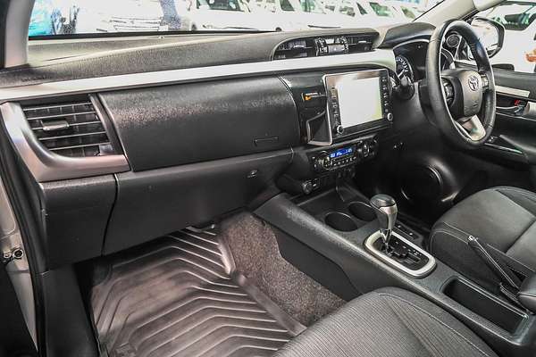 2022 Toyota Hilux SR5 GUN126R 4X4