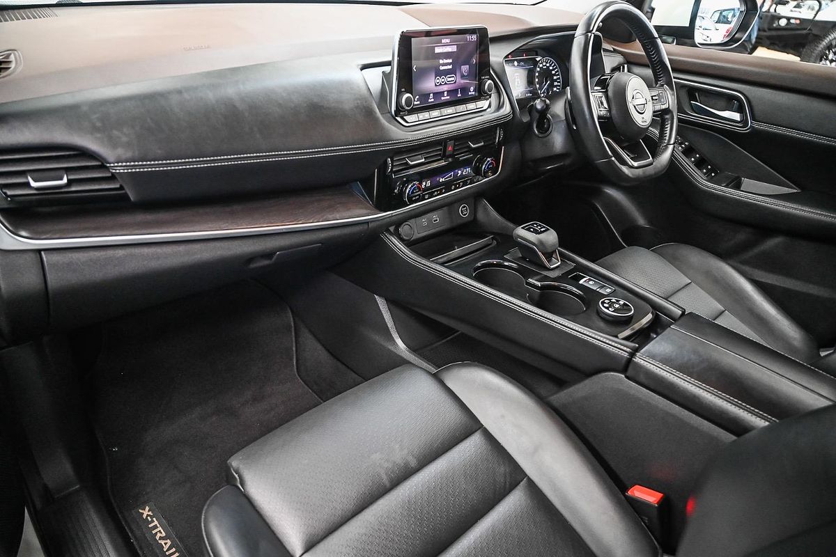 2023 Nissan X-TRAIL ST-L T33