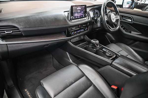 2023 Nissan X-TRAIL ST-L T33