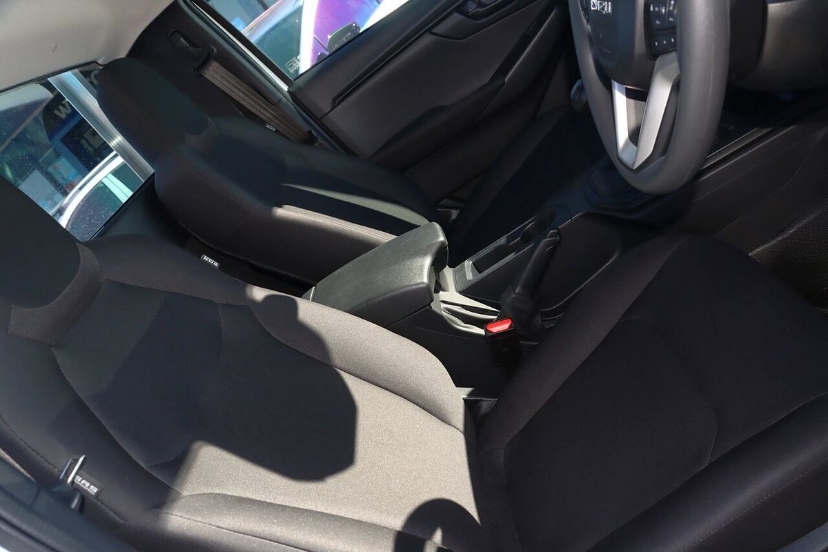 2024 Isuzu D-MAX SX High Ride Rear Wheel Drive
