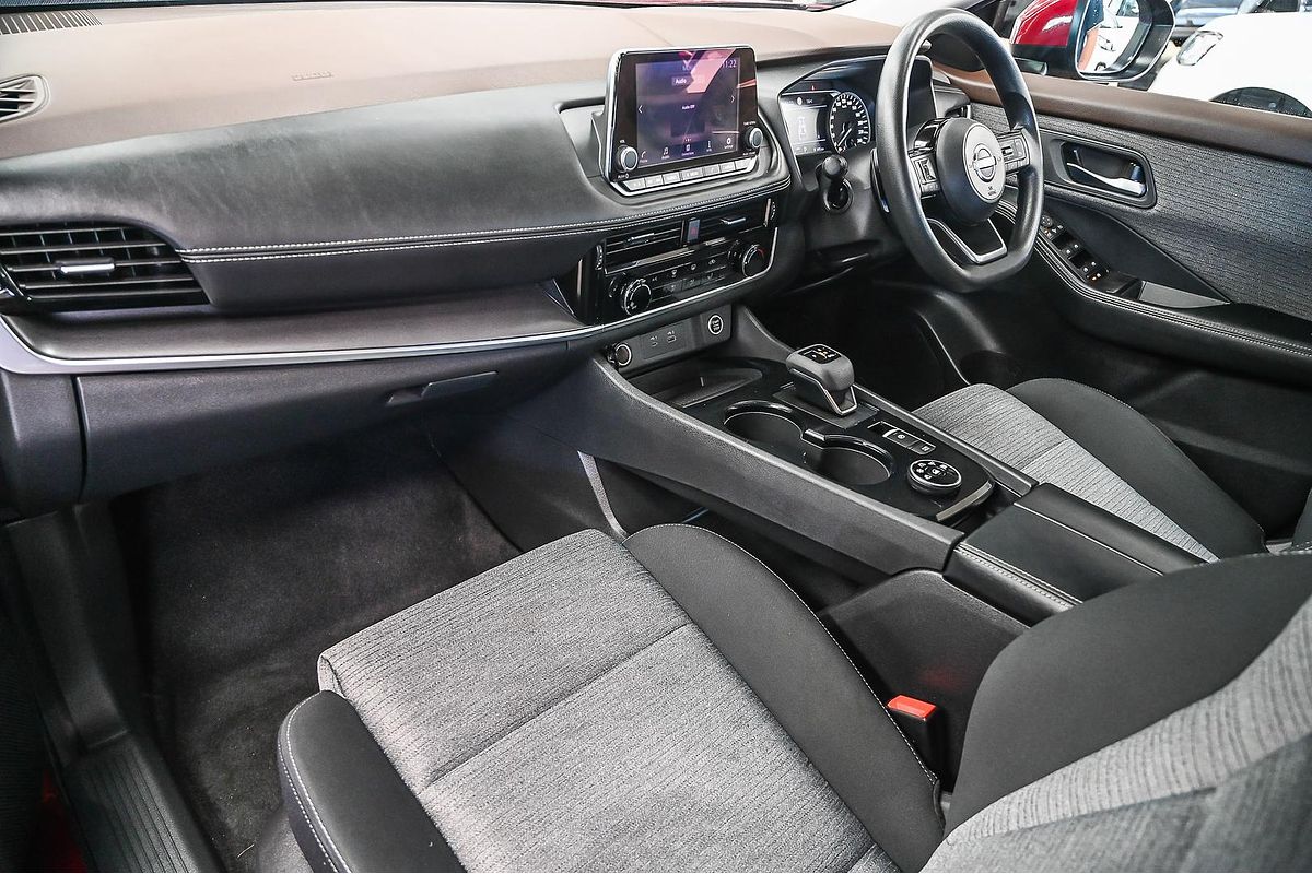 2023 Nissan X-TRAIL ST T33
