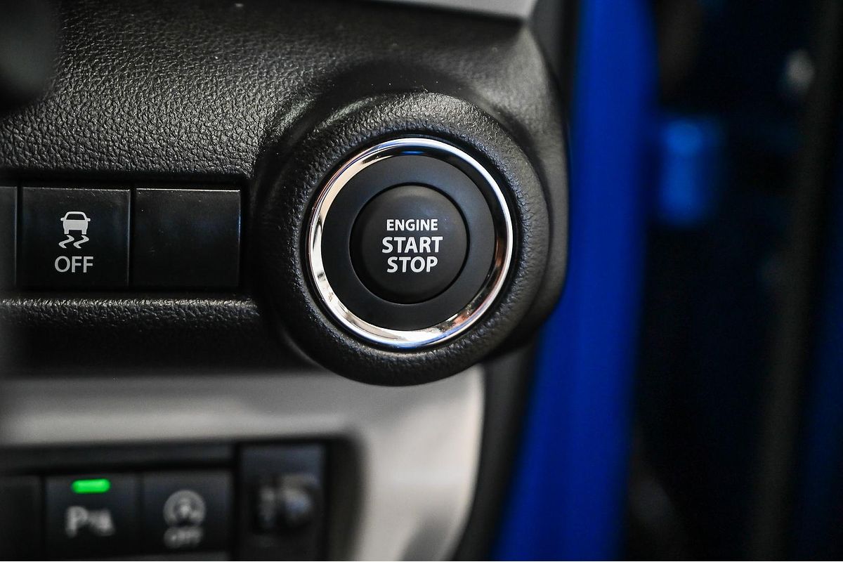 2024 Suzuki Swift Hybrid UZ