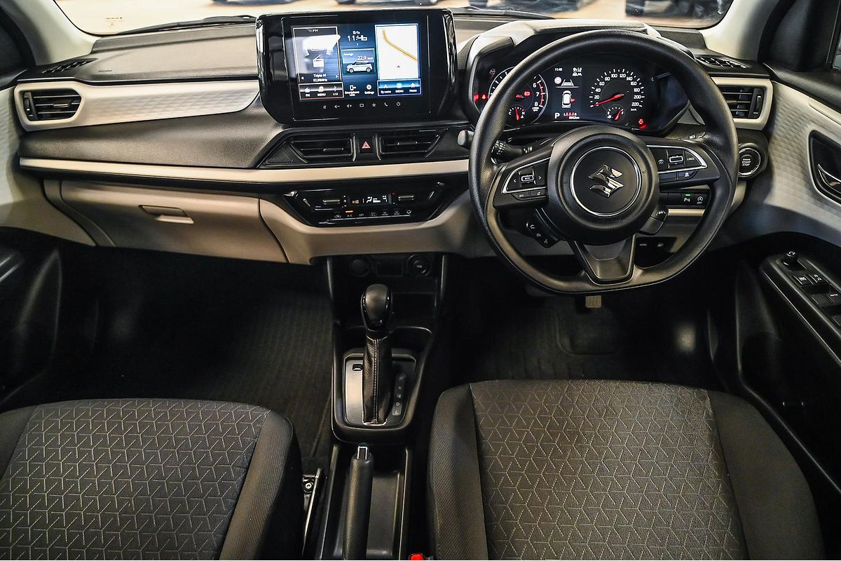 2024 Suzuki Swift Hybrid UZ