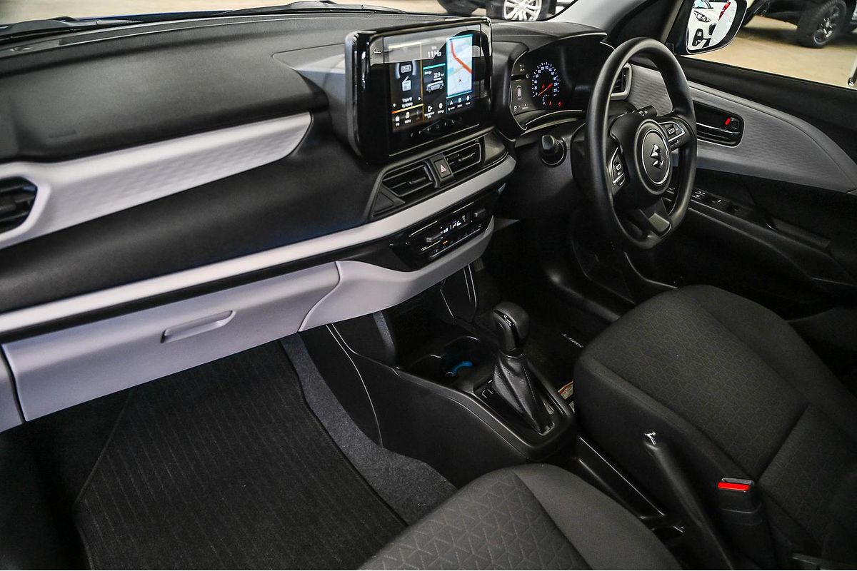 2024 Suzuki Swift Hybrid UZ