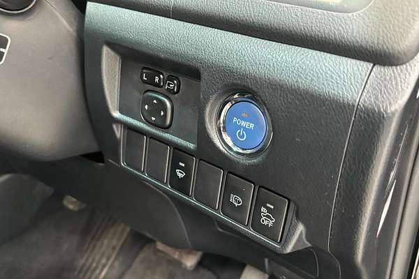 2014 Toyota Sai Hybrid S AZK10