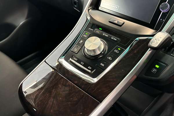 2014 Toyota Sai Hybrid S AZK10