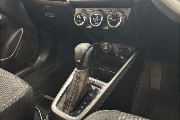 2017 Suzuki Swift Hybrid RS