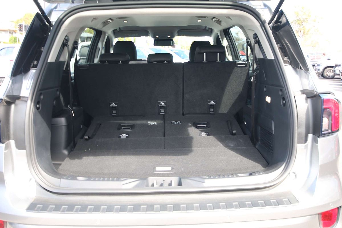 2024 Ford Everest Ambiente