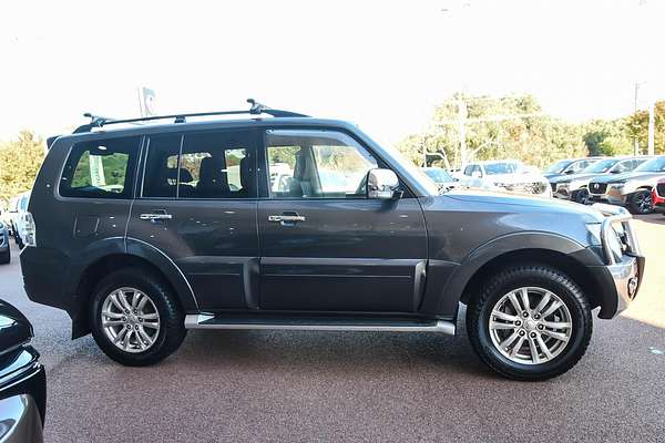 2015 Mitsubishi Pajero GLX NX