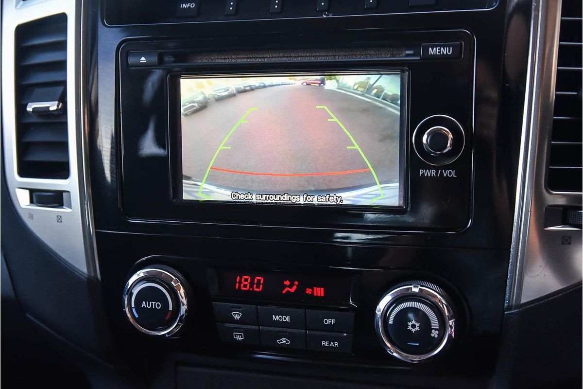 2015 Mitsubishi Pajero GLX NX