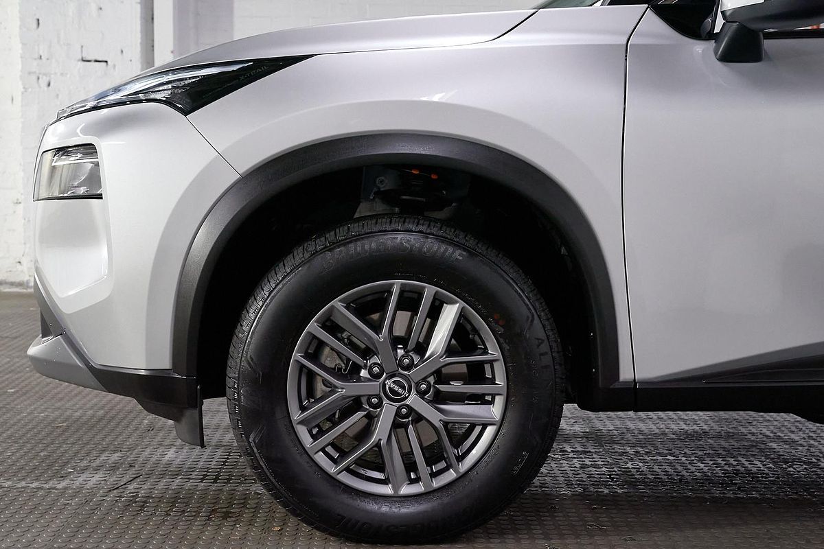 2024 Nissan X-TRAIL ST T33