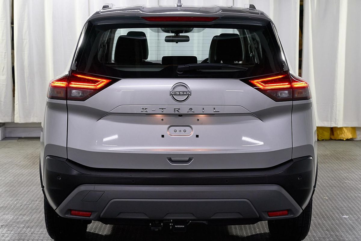2024 Nissan X-TRAIL ST T33