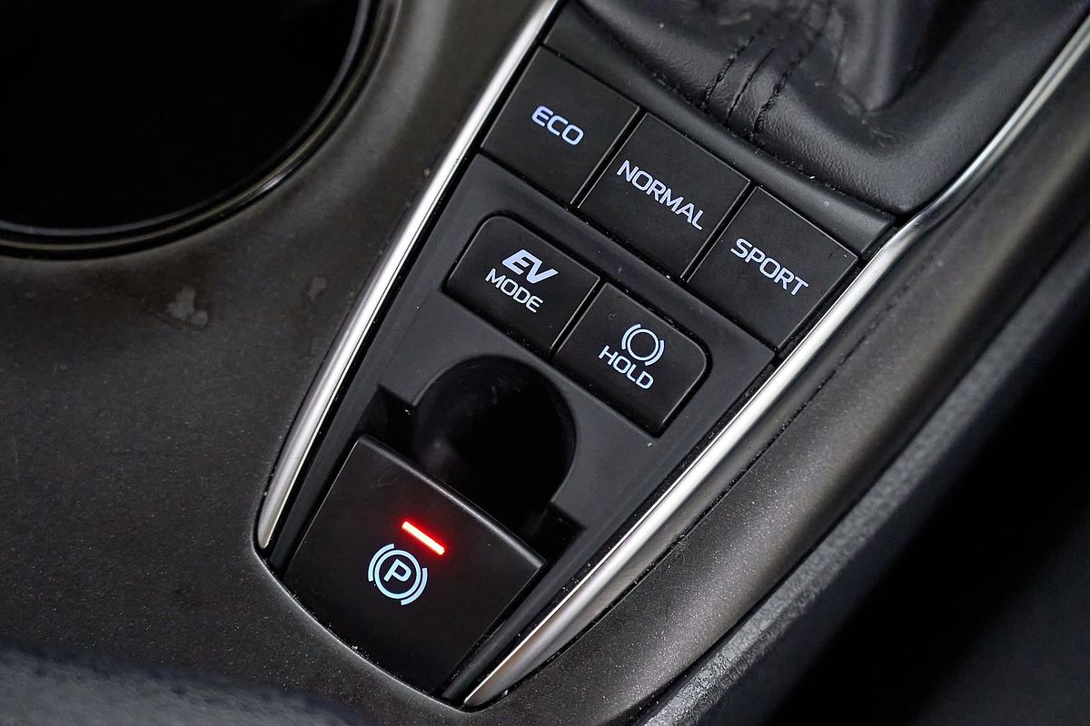 2024 Toyota Camry Ascent AXVH70R