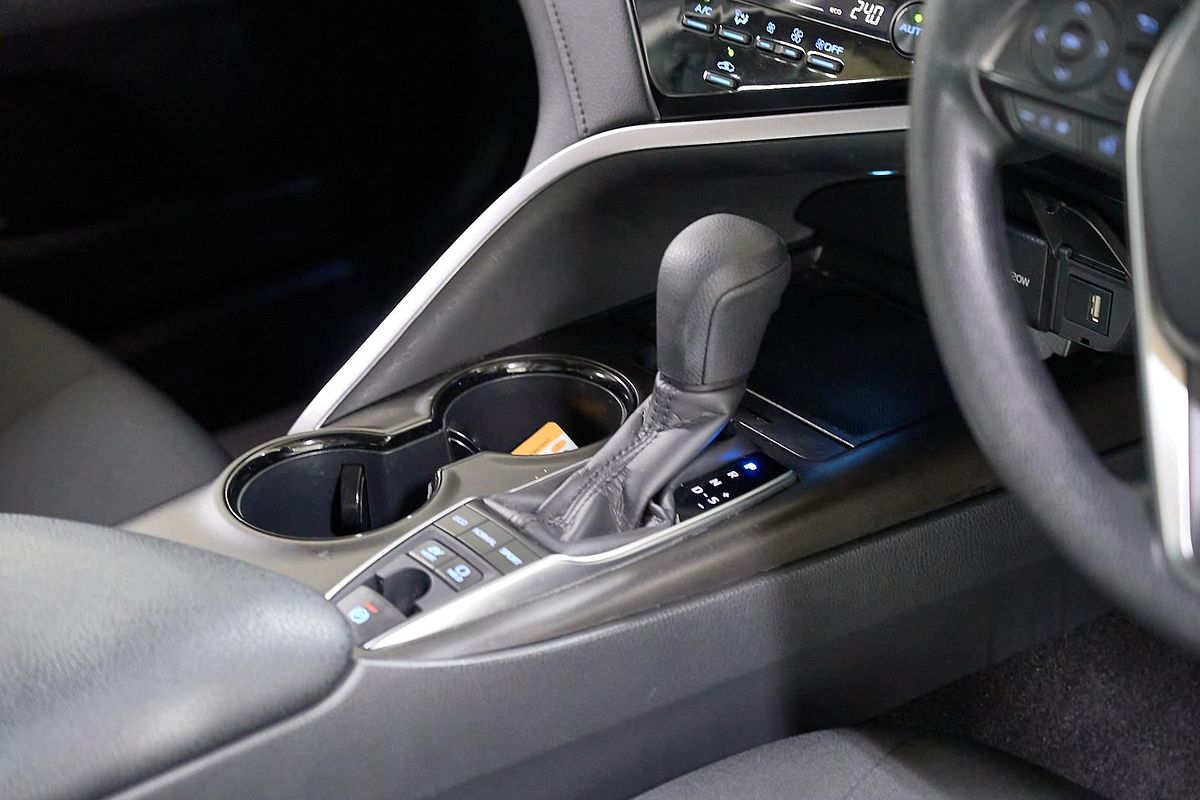 2024 Toyota Camry Ascent AXVH70R