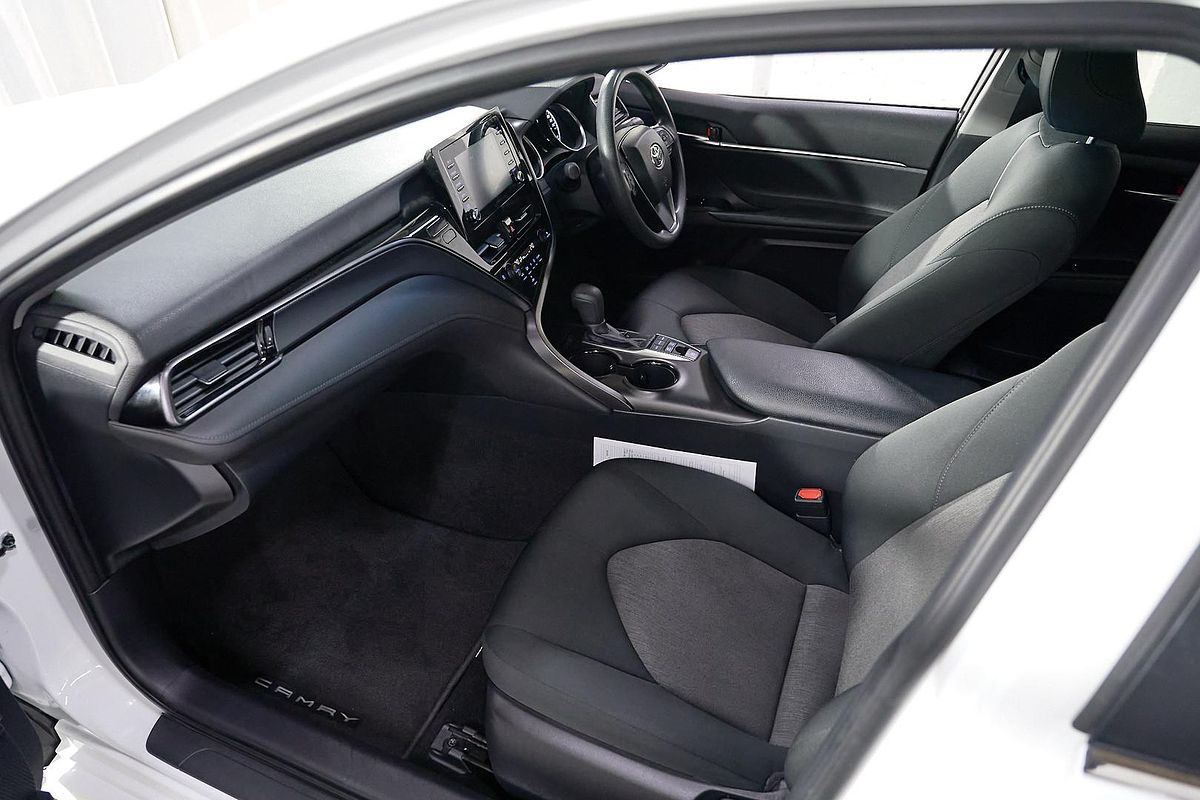 2024 Toyota Camry Ascent AXVH70R