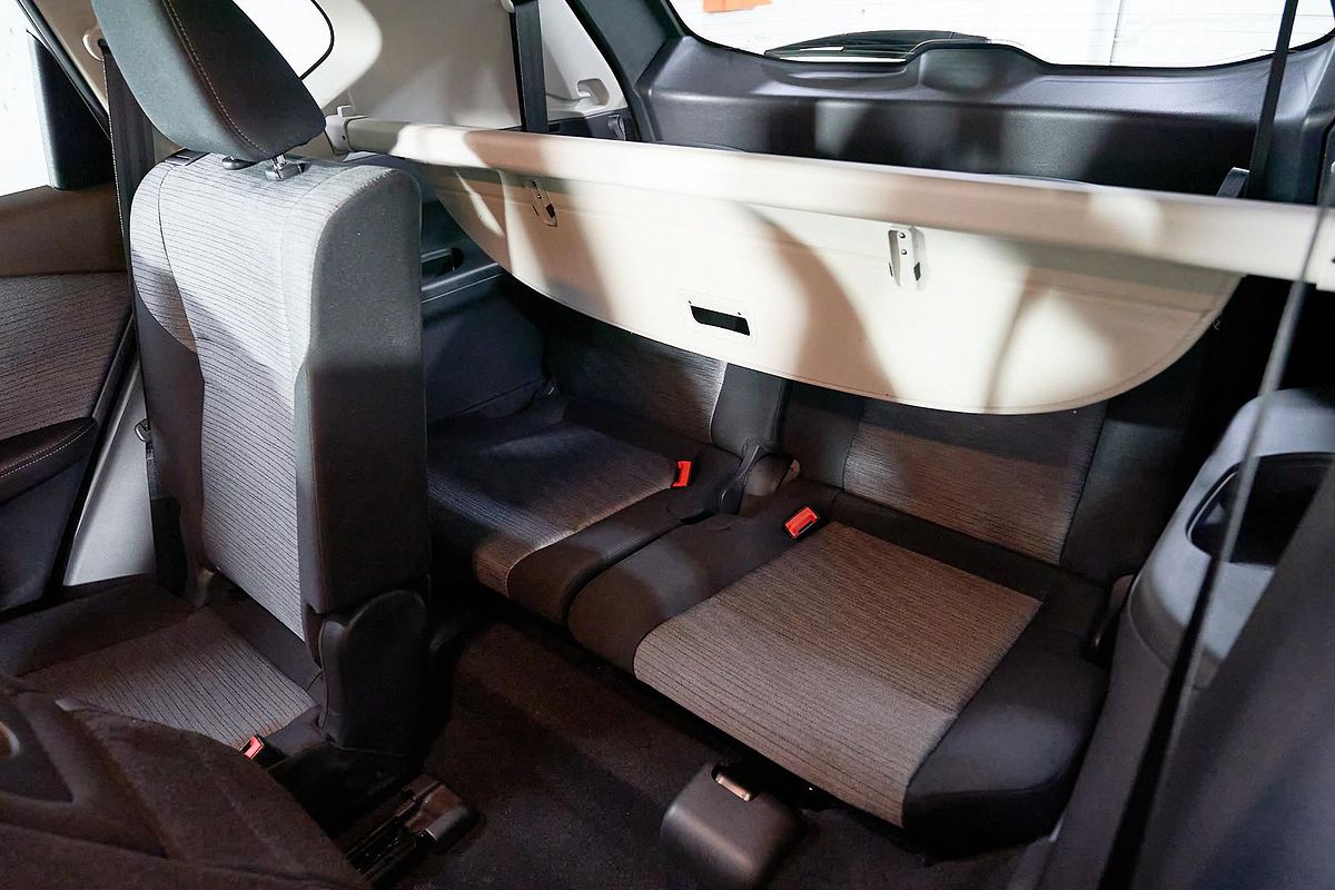 2024 Nissan X-TRAIL ST T33