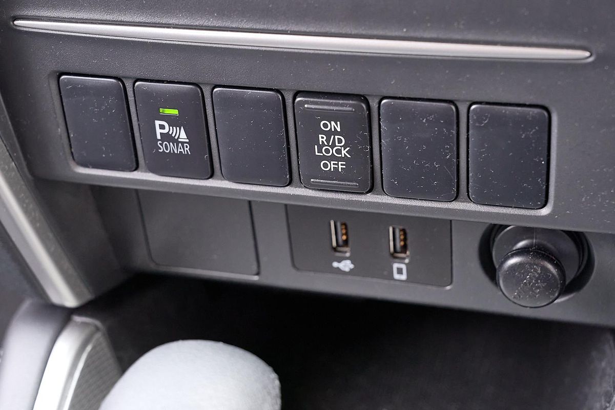 2021 Mitsubishi Triton GLX-R MR 4X4