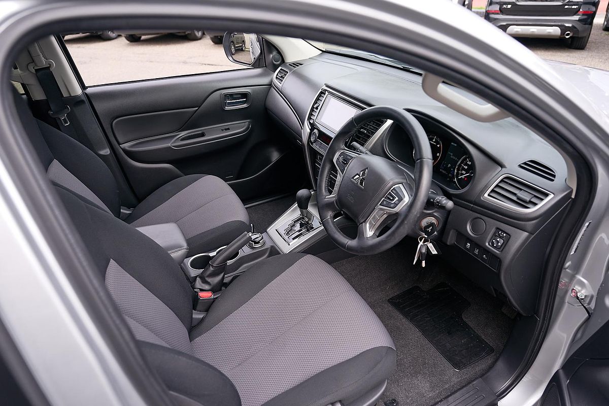 2021 Mitsubishi Triton GLX-R MR 4X4