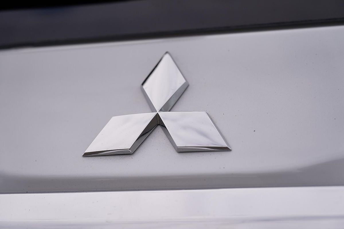 2024 Mitsubishi Pajero Sport GLS QG