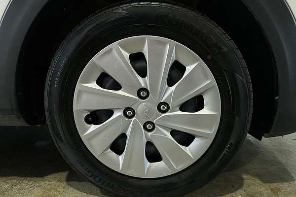 2023 Kia Stonic S YB