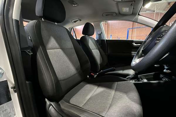 2023 Kia Stonic S YB
