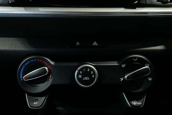 2023 Kia Stonic S YB