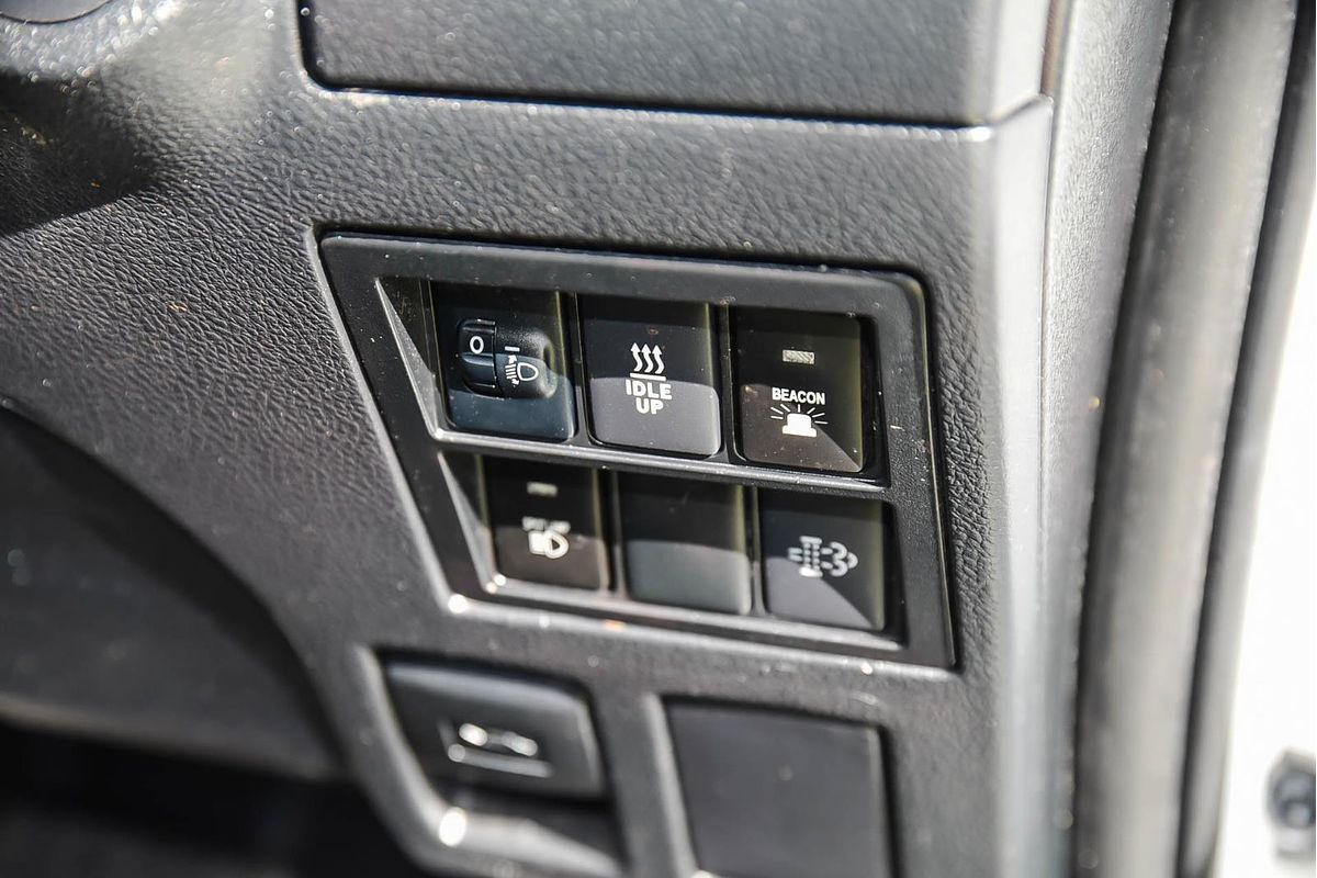 2018 Toyota Hilux SR GUN126R 4X4