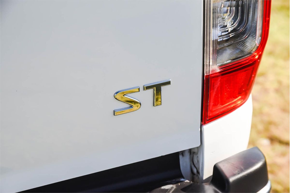2018 Nissan Navara ST D23 Series 3 4X4