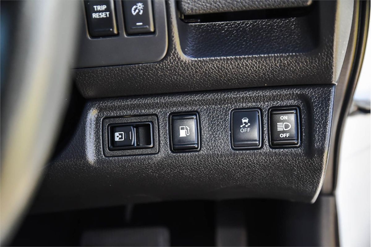 2018 Nissan Navara ST D23 Series 3 4X4