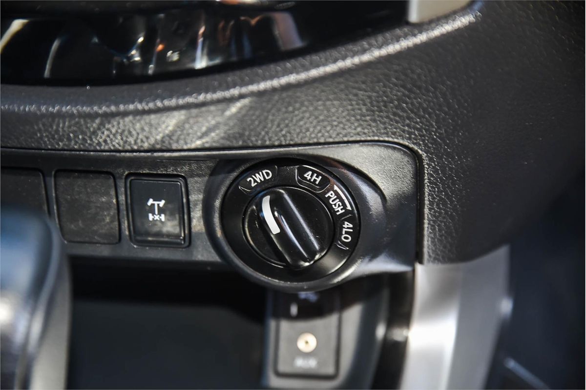 2018 Nissan Navara ST D23 Series 3 4X4