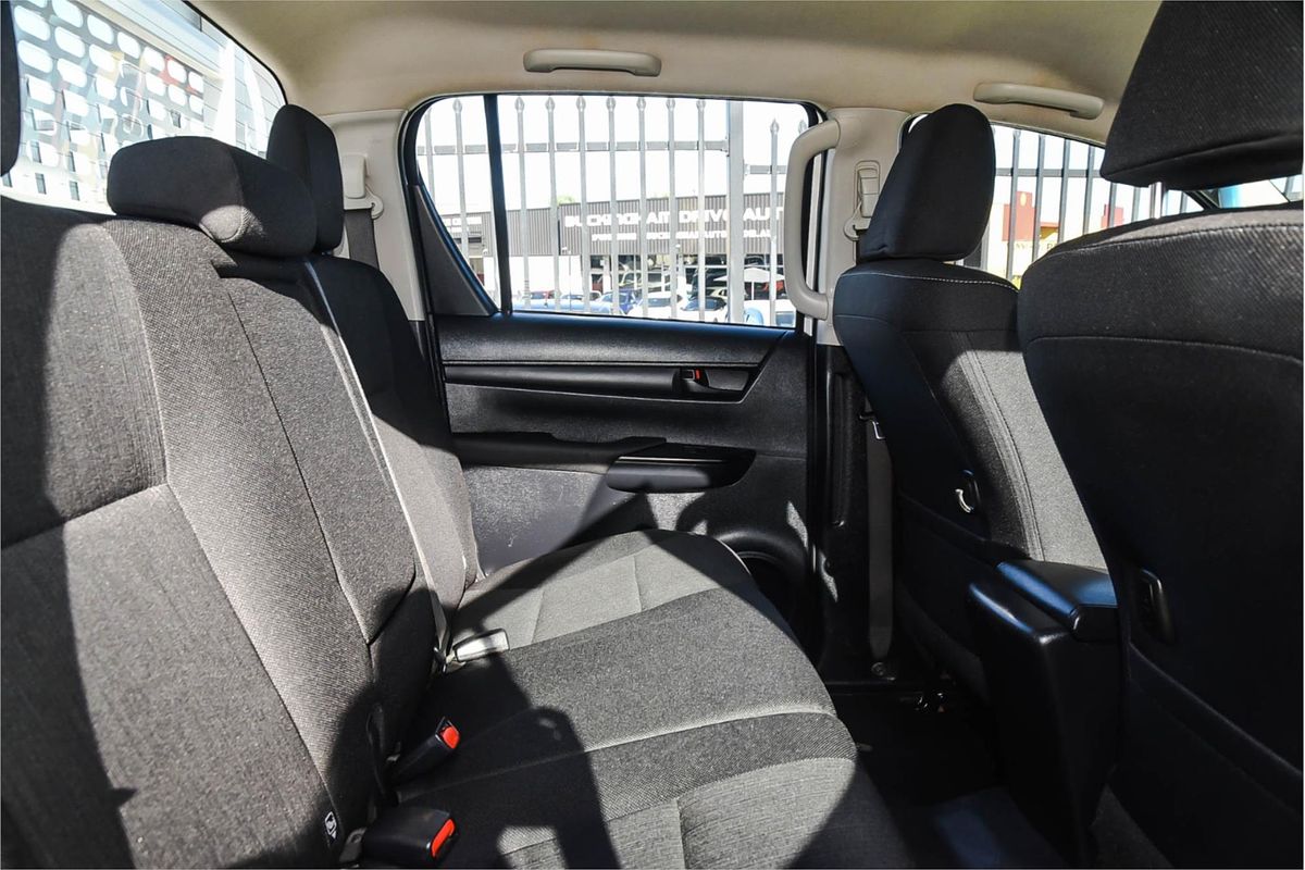 2019 Toyota Hilux SR GUN126R 4X4