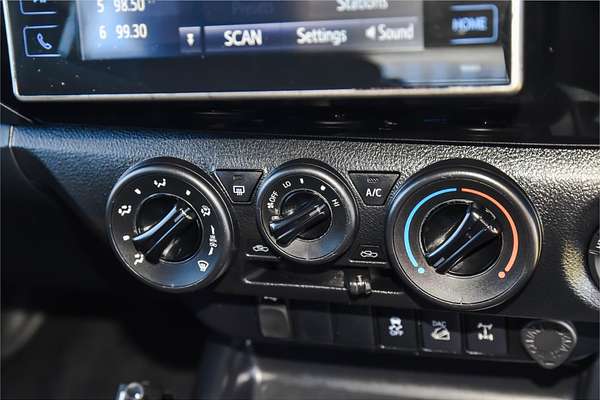 2019 Toyota Hilux SR GUN126R 4X4
