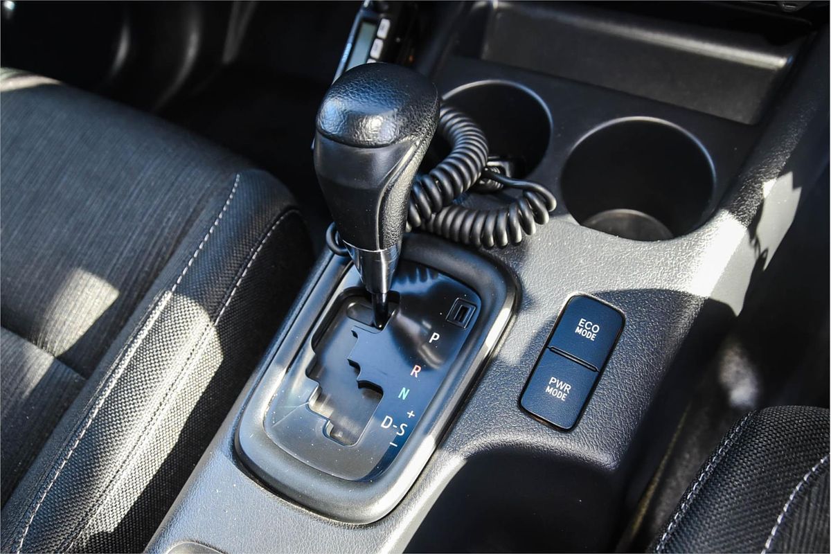2019 Toyota Hilux SR GUN126R 4X4