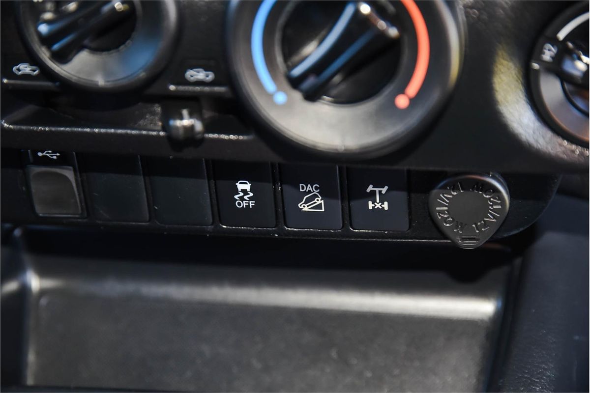 2019 Toyota Hilux SR GUN126R 4X4