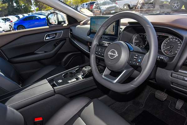 2024 Nissan X-TRAIL ST-L T33