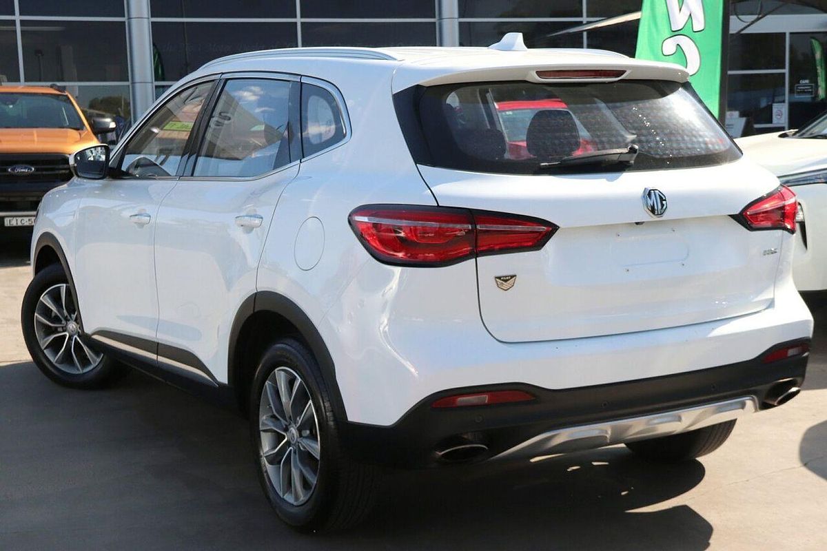 2022 MG HS Vibe SAS23