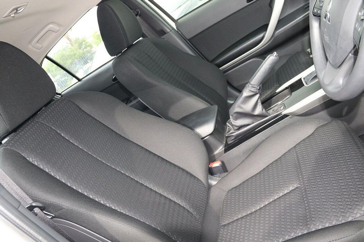 2023 Mitsubishi Eclipse Cross ES YB